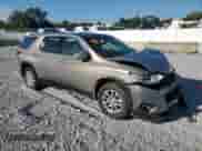 2019 Chevrolet Traverse LT с VIN 1GNERHKW3KJ217672, выставлен на аукционе Copart как лот 84373135 с пробегом 43 565 миль миль и Списание • Salvage title. История ставок и продаж доступна на DreamBid. Изображение 4.