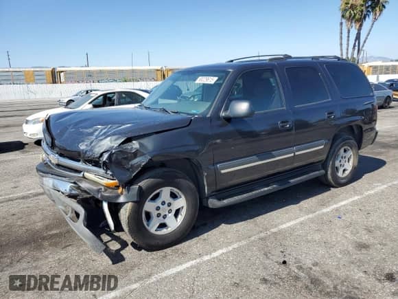 2004 Chevrolet Tahoe LS with VIN 1GNEC13V04R277265, listed as a Copart auction lot 68229615 with 360,225 mi miles and Salvage title. Bid and sale history available at DreamBid. Image 1.