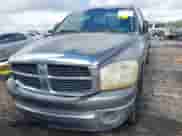 2006 Dodge 1500 SLT с VIN 1D7HA18NX6S619827, выставлен на аукционе IAAI как лот 42974656 с пробегом 303 691 миль миль и . История ставок и продаж доступна на DreamBid. Изображение 12.