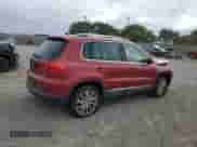 2016 Volkswagen Tiguan S с VIN WVGAV7AX6GW074472, выставлен на аукционе Copart как лот 82182265 с пробегом 83 851 миль миль и Списание • Salvage title. История ставок и продаж доступна на DreamBid. Изображение 3.