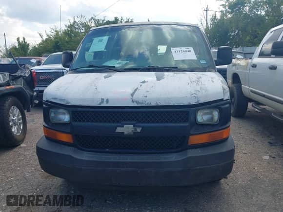 2007 Chevrolet Express Cargo с VIN 1GCGG25V871112916, выставлен на аукционе IAAI как лот 43126040 с пробегом 352 720 миль миль и . История ставок и продаж доступна на DreamBid. Изображение 12.