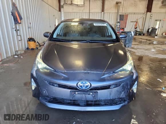 2018 Toyota Prius Two Eco z VIN JTDKARFU8J3065635, wystawiony jako Copart lot #84043455 z przebiegiem 113 173 mil mil oraz Czysty tytuł • Clean title. Historia ofert i sprzedaży dostępna na DreamBid. Obrazek 5.