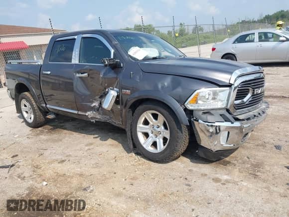 2016 Ram 1500 Longhorn z VIN 1C6RR7PT4GS390113, wystawiony jako IAAI lot #42881926 z przebiegiem Nie podano mil oraz . Historia ofert i sprzedaży dostępna na DreamBid. Obrazek 1.