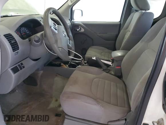 2017 Nissan Frontier S z VIN 1N6BD0CT1HN762820, wystawiony jako Copart lot #81384235 z przebiegiem 192 374 mil mil oraz Czysty tytuł • Clean title. Historia ofert i sprzedaży dostępna na DreamBid. Obrazek 7.