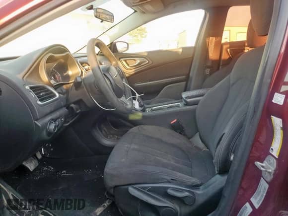 2015 Chrysler 200 LX with VIN 1C3CCCFB0FN560907, listed as a Copart auction lot 84758625 with 169,945 mi miles and Clean title. Bid and sale history available at DreamBid. Image 7.