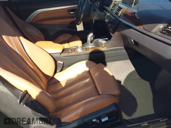 2016 BMW 4 Series 428i xDrive с VIN WBA3T1C58GP822836, выставлен на аукционе IAAI как лот 43474565 с пробегом 51 700 миль миль и . История ставок и продаж доступна на DreamBid. Изображение 5.