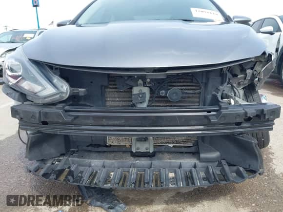 2017 Nissan Sentra SR с VIN 3N1AB7AP7HY374161, выставлен на аукционе IAAI как лот 42091618 с пробегом 93 598 миль миль и . История ставок и продаж доступна на DreamBid. Изображение 6.