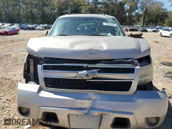 2009 Chevrolet Suburban 1LT z VIN 1GNFC26029J105867, wystawiony jako Copart lot #49465495 z przebiegiem 206 684 mil mil oraz Szkoda całkowita • Salvage title. Historia ofert i sprzedaży dostępna na DreamBid. Obrazek 5.