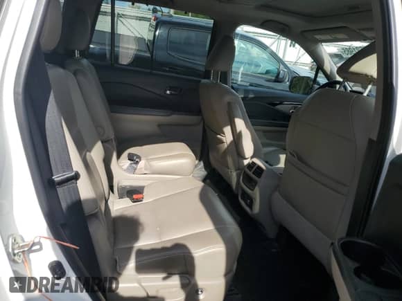 2021 Honda Pilot Touring 7-Passenger z VIN 5FNYF6H63MB010672, wystawiony jako Copart lot #71521985 z przebiegiem 49 064 mil mil oraz Szkoda całkowita • Salvage title. Historia ofert i sprzedaży dostępna na DreamBid. Obrazek 11.