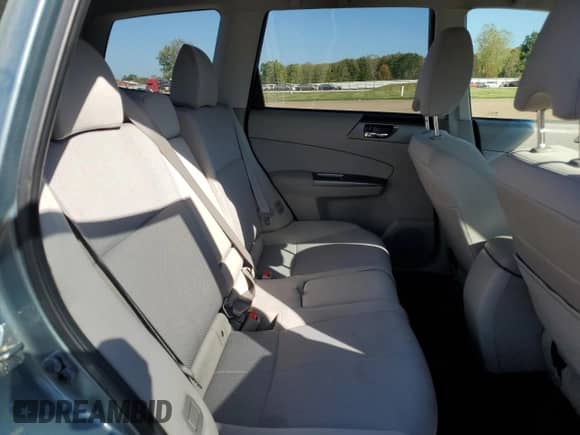 2013 Subaru Forester X Premium z VIN JF2SHADC9DH408517, wystawiony jako Copart lot #85151945 z przebiegiem 129 669 mil mil oraz Czysty tytuł • Clean title. Historia ofert i sprzedaży dostępna na DreamBid. Obrazek 11.