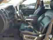 2021 Ram 1500 Laramie z VIN 1C6SRFJT4MN615516, wystawiony jako Copart lot #81212705 z przebiegiem 88 580 mil mil oraz Nie do naprawy • Non repairable. Historia ofert i sprzedaży dostępna na DreamBid. Obrazek 7.