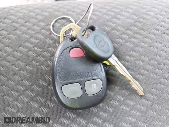 2007 Chevrolet Avalanche 3LT z VIN 3GNEC12007G267653, wystawiony jako IAAI lot #43308144 z przebiegiem 180 937 mil mil oraz . Historia ofert i sprzedaży dostępna na DreamBid. Obrazek 11.