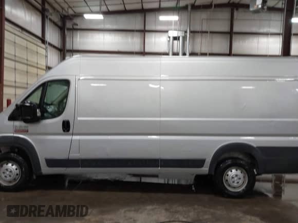 2017 Ram ProMaster Cargo z VIN 3C6URVJG8HE518674, wystawiony jako IAAI lot #41759762 z przebiegiem 65 855 mil mil oraz . Historia ofert i sprzedaży dostępna na DreamBid. Obrazek 14.