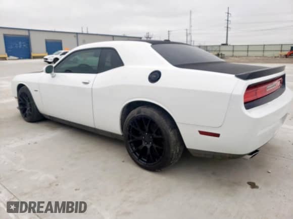 2014 Dodge Challenger R/T Plus z VIN 2C3CDYBT8EH176776, wystawiony jako Copart lot #59819495 z przebiegiem 137 775 mil mil oraz Czysty tytuł • Clean title. Historia ofert i sprzedaży dostępna na DreamBid. Obrazek 2.