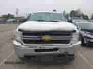2012 Chevrolet Silverado 2500HD Work Truck z VIN 1GB0CVCG8CF145676, wystawiony jako IAAI lot #41835188 z przebiegiem 88 412 mil mil oraz . Historia ofert i sprzedaży dostępna na DreamBid. Obrazek 12.
