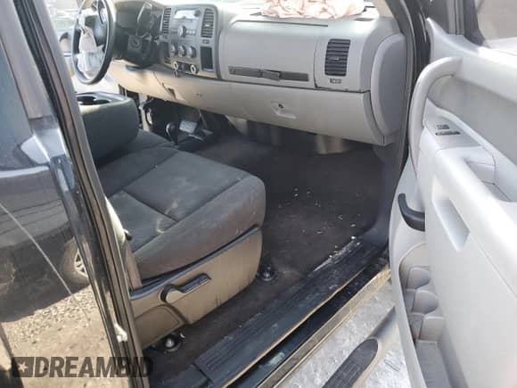 2011 GMC Sierra 1500 Work Truck z VIN 1GTN2TEAXBZ293066, wystawiony jako Copart lot #48260685 z przebiegiem 174 090 mil mil oraz Szkoda całkowita • Salvage title. Historia ofert i sprzedaży dostępna na DreamBid. Obrazek 8.