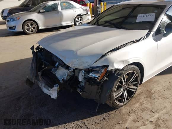 2020 Volvo S60 R-Design с VIN 7JR102FM8LG073060, выставлен на аукционе IAAI как лот 43311572 с пробегом 119 631 миль миль и . История ставок и продаж доступна на DreamBid. Изображение 6.