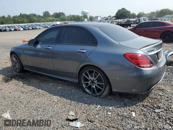 2018 Mercedes-Benz C 43 AMG с VIN 55SWF6EB0JU250796, выставлен на аукционе Copart как лот 67102275 с пробегом 101 670 миль миль и Списание • Salvage title. История ставок и продаж доступна на DreamBid. Изображение 2.