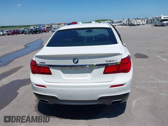 2013 BMW 7 Series 750Li xDrive with VIN WBAYF8C59DD141510, listed as a IAAI auction lot 42497077 with 137,254 mi miles and . Bid and sale history available at DreamBid. Image 16.