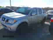 2016 Nissan Frontier SV z VIN 1N6AD0EV8GN793717, wystawiony jako IAAI lot #41291692 z przebiegiem 174 056 mil mil oraz . Historia ofert i sprzedaży dostępna na DreamBid. Obrazek 18.