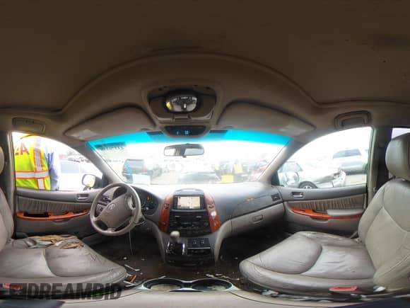 2009 Toyota Sienna XLE with VIN 5TDZK22C19S235473, listed as a IAAI auction lot 43376158 with 110,574 mi miles and . Bid and sale history available at DreamBid. Image 20.