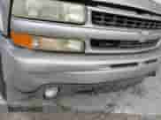 2004 Chevrolet Suburban LS z VIN 3GNFK16Z14G316015, wystawiony jako IAAI lot #43213272 z przebiegiem 106 147 mil mil oraz . Historia ofert i sprzedaży dostępna na DreamBid. Obrazek 6.