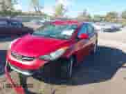 2013 Hyundai Elantra GLS z VIN KMHDH4AE3DU966459, wystawiony jako IAAI lot #43381832 z przebiegiem 155 649 mil mil oraz . Historia ofert i sprzedaży dostępna na DreamBid. Obrazek 2.