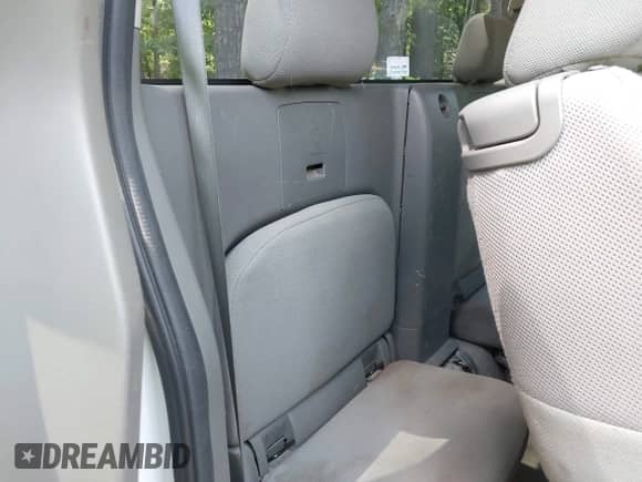 2014 Nissan Frontier S with VIN 1N6BD0CT8EN720771, listed as a IAAI auction lot 42611210 with 186,707 mi miles and . Bid and sale history available at DreamBid. Image 8.