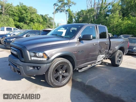2019 Ram 1500 Warlock z VIN 1C6RR7GT1KS725613, wystawiony jako IAAI lot #42558390 z przebiegiem 38 589 mil mil oraz . Historia ofert i sprzedaży dostępna na DreamBid. Obrazek 2.