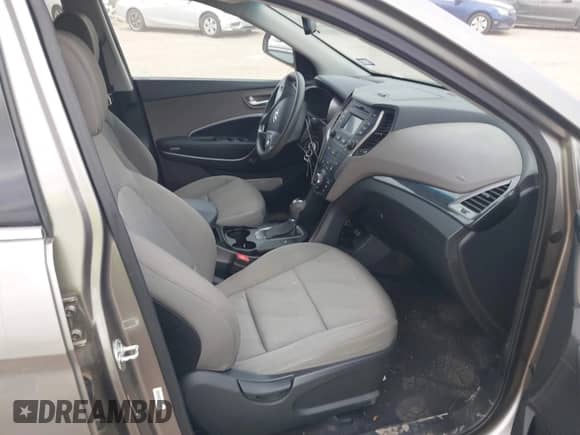 2015 Hyundai Santa Fe с VIN 5XYZU3LB7FG263650, выставлен на аукционе IAAI как лот 42888139 с пробегом 72 285 миль миль и . История ставок и продаж доступна на DreamBid. Изображение 5.