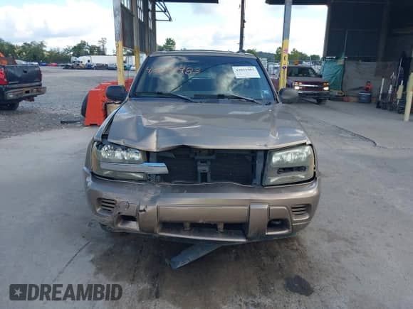 2002 Chevrolet TrailBlazer LT with VIN 1GNDT13S122380234, listed as a IAAI auction lot 43051983 with 74,540 mi miles and . Bid and sale history available at DreamBid. Image 12.