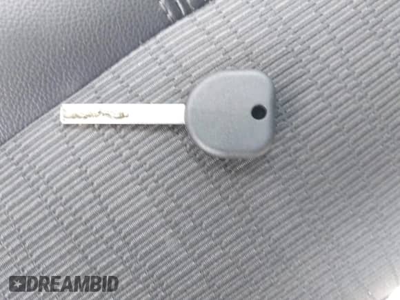 2017 Chevrolet Impala LT z VIN 1G1105SA4HU140475, wystawiony jako IAAI lot #42980586 z przebiegiem 164 006 mil mil oraz . Historia ofert i sprzedaży dostępna na DreamBid. Obrazek 11.