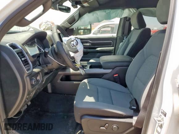 2025 Ram 1500 with VIN 1C6RREMP0SN593230, listed as a Copart auction lot 66152375 with 4,525 mi miles and Salvage title. Bid and sale history available at DreamBid. Image 7.