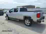 2019 Chevrolet Silverado 2500HD Work Truck z VIN 1GC1KREG9KF155249, wystawiony jako Copart lot #64574945 z przebiegiem 125 038 mil mil oraz Szkoda całkowita • Salvage title. Historia ofert i sprzedaży dostępna na DreamBid. Obrazek 2.