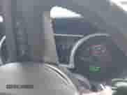 2009 Ford Mustang Shelby GT500 z VIN 1ZVHT88S595137432, wystawiony jako IAAI lot #41941872 z przebiegiem 118 011 mil mil oraz . Historia ofert i sprzedaży dostępna na DreamBid. Obrazek 7.