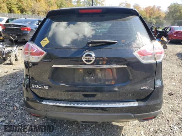 2015 Nissan Rogue SV z VIN KNMAT2MV7FP538174, wystawiony jako Copart lot #89620025 z przebiegiem 145 811 mil mil oraz Szkoda całkowita • Salvage title. Historia ofert i sprzedaży dostępna na DreamBid. Obrazek 6.