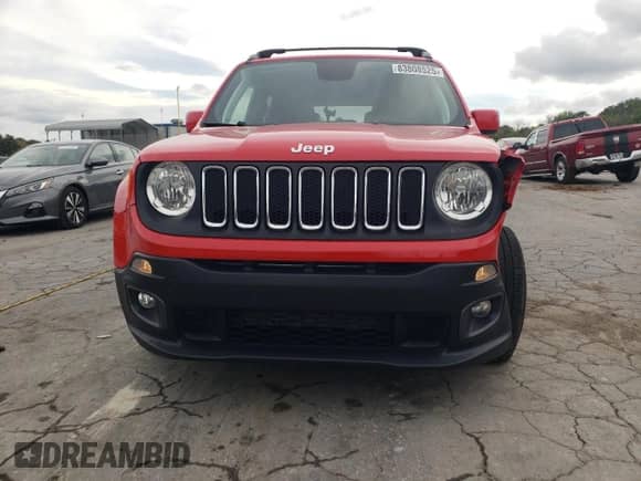 2018 Jeep Renegade Latitude with VIN ZACCJABB9JPG71189, listed as a Copart auction lot 83808525 with 173,359 mi miles and Salvage title. Bid and sale history available at DreamBid. Image 5.