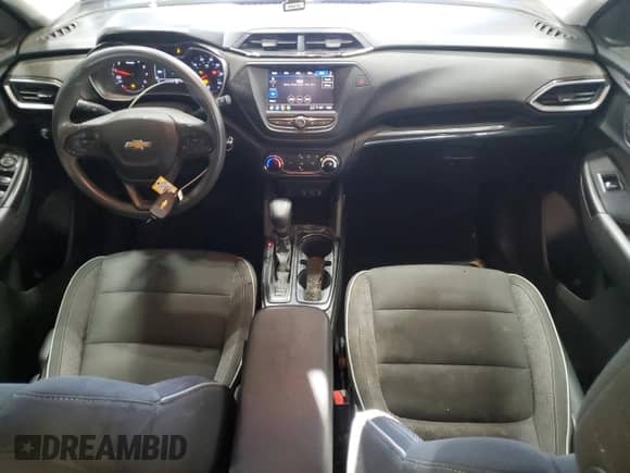 2021 Chevrolet TrailBlazer LS с VIN KL79MMS25MB082543, выставлен на аукционе Copart как лот 85817335 с пробегом 84 757 миль миль и Списание • Salvage title. История ставок и продаж доступна на DreamBid. Изображение 8.