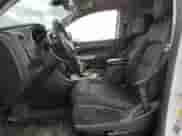 2017 Chevrolet Colorado 4WD LT с VIN 1GCGTCEN1H1286555, выставлен на аукционе Copart как лот 48794375 с пробегом 63 071 миль миль и Списание • Salvage title. История ставок и продаж доступна на DreamBid. Изображение 7.