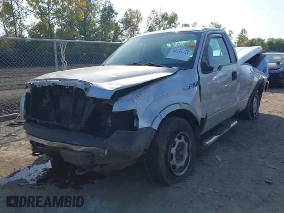 2010 Ford F-150 XL с VIN 1FTMF1EW6AKB71117, выставлен на аукционе IAAI как лот 43291511 с пробегом 102 611 миль миль и . История ставок и продаж доступна на DreamBid. Изображение 2.