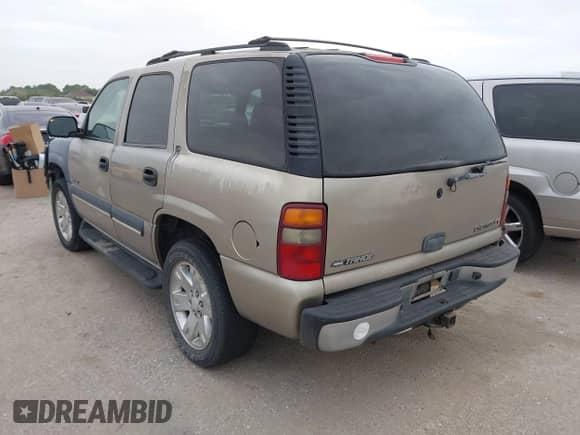 2002 Chevrolet Tahoe LS with VIN 1GNEC13V32R179764, listed as a IAAI auction lot 42771718 with 217,887 mi miles and . Bid and sale history available at DreamBid. Image 3.