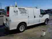 2012 Chevrolet Express Cargo z VIN 1GCSGAFX8C1107214, wystawiony jako Copart lot #44963945 z przebiegiem 273 256 mil mil oraz Szkoda całkowita • Salvage title. Historia ofert i sprzedaży dostępna na DreamBid. Obrazek 3.