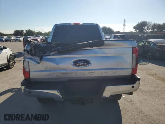 2018 Ford F-250 XL с VIN 1FT7W2BTXJEC04311, выставлен на аукционе Copart как лот 81569515 с пробегом 84 086 миль миль и Списание • Salvage title. История ставок и продаж доступна на DreamBid. Изображение 6.