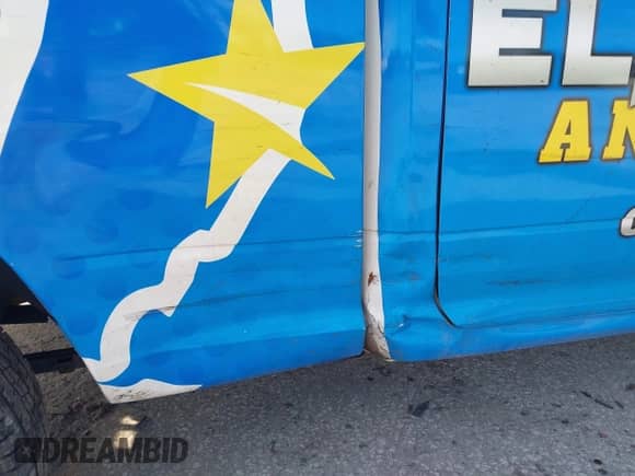 2013 Ram 1500 Tradesman z VIN 1C6RR6FP7DS604344, wystawiony jako IAAI lot #42672067 z przebiegiem 258 220 mil mil oraz . Historia ofert i sprzedaży dostępna na DreamBid. Obrazek 19.