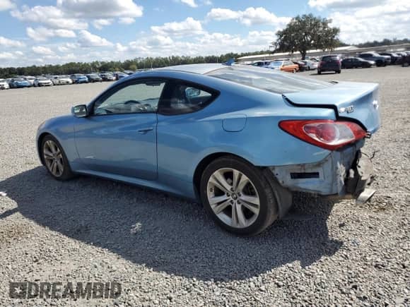 2010 Hyundai Genesis Coupe z VIN KMHHU6KH8AU007118, wystawiony jako Copart lot #89532885 z przebiegiem 82 908 mil mil oraz Szkoda całkowita • Salvage title. Historia ofert i sprzedaży dostępna na DreamBid. Obrazek 2.