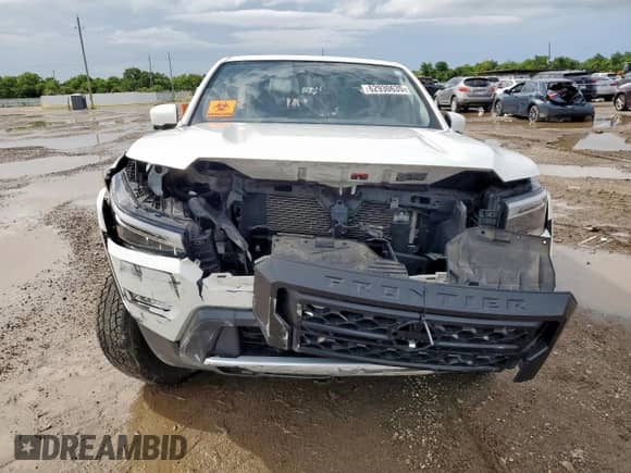 2022 Nissan Frontier Pro-X z VIN 1N6ED1EJ8NN675913, wystawiony jako Copart lot #62930635 z przebiegiem 35 858 mil mil oraz Szkoda całkowita • Salvage title. Historia ofert i sprzedaży dostępna na DreamBid. Obrazek 5.