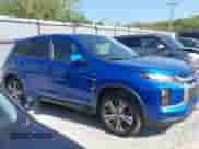 2021 Mitsubishi Outlander ES z VIN JA4ARUAU0MU033088, wystawiony jako IAAI lot #43329303 z przebiegiem 24 626 mil mil oraz . Historia ofert i sprzedaży dostępna na DreamBid. Obrazek 14.