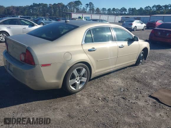 2012 Chevrolet Malibu 1LT с VIN 1G1ZC5E08CF211705, выставлен на аукционе IAAI как лот 43428631 с пробегом 184 668 миль миль и . История ставок и продаж доступна на DreamBid. Изображение 4.