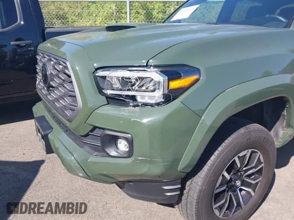 2022 Toyota Tacoma SR z VIN 3TMCZ5AN0NM457728, wystawiony jako IAAI lot #43145317 z przebiegiem 49 271 mil mil oraz . Historia ofert i sprzedaży dostępna na DreamBid. Obrazek 18.