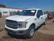 2018 Ford F-150 XL z VIN 1FTFX1E51JKE82628, wystawiony jako IAAI lot #43201475 z przebiegiem 79 461 mil mil oraz . Historia ofert i sprzedaży dostępna na DreamBid. Obrazek 2.